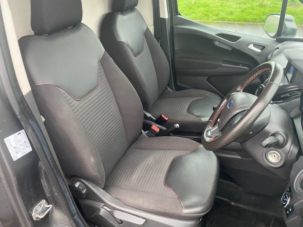 Used Ford Transit Courier 2018 for sale - 76527152: Photo 14