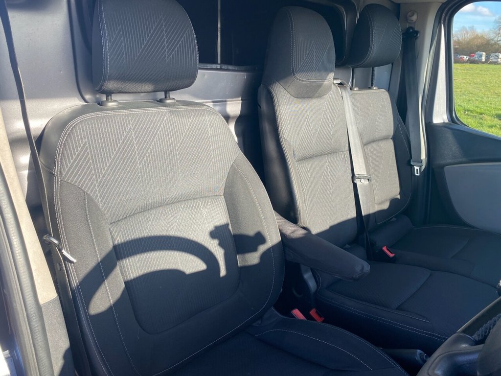 Used Renault Trafic 2018 for sale - 77733912: Photo 12