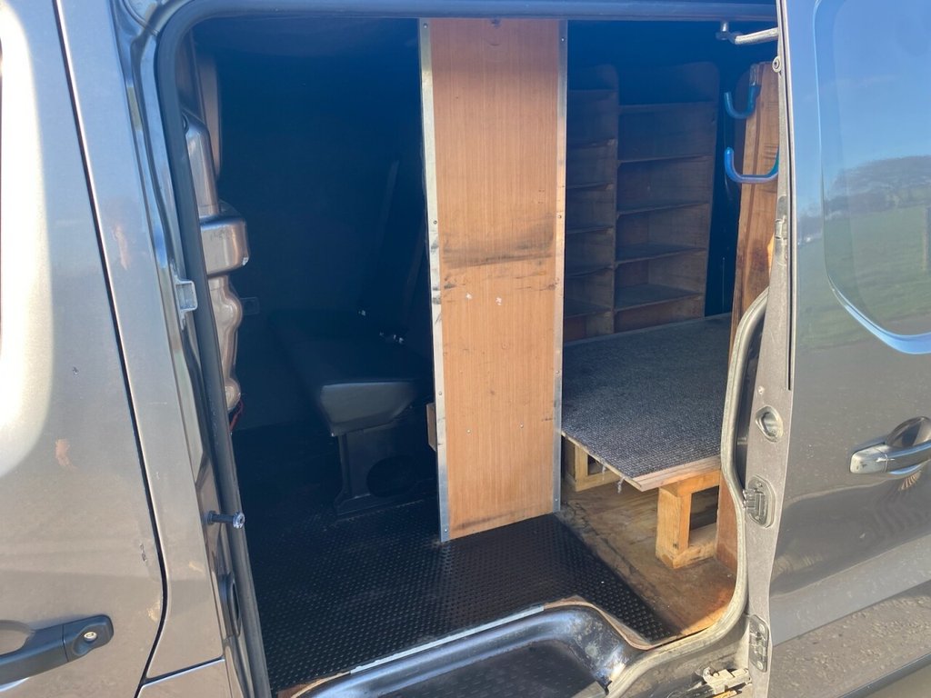 Used Renault Trafic 2018 for sale - 77733912: Photo 17