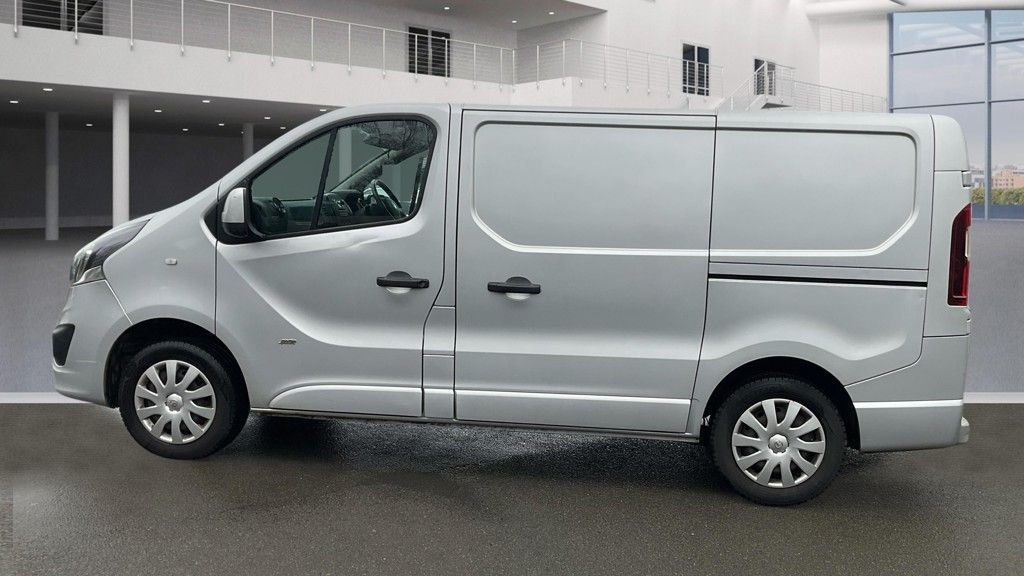 Used Vauxhall Vivaro 2016 for sale - 77422297: Photo 9
