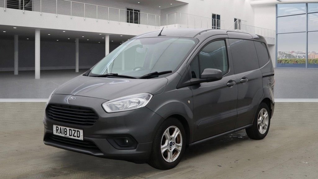 Used Ford Transit Courier 2018 for sale - 77399718: Photo 2