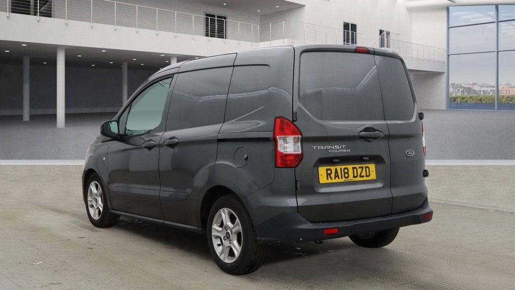Used Ford Transit Courier 2018 for sale - 77399718: Photo 4