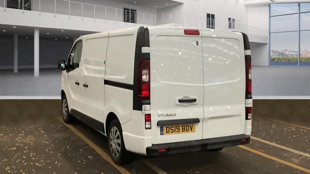 Used Vauxhall Vivaro 2019 for sale - 76883475: Photo 2