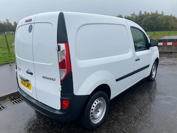 Used Renault Kangoo 2020 for sale - 76202557: Photo