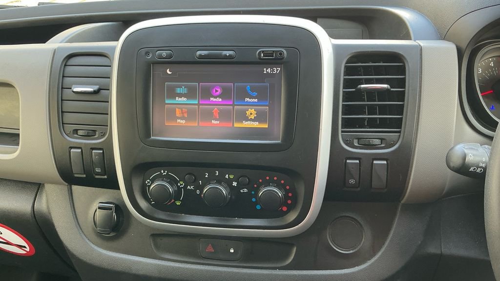 Used Renault Trafic 2018 for sale - 77499135: Photo 10