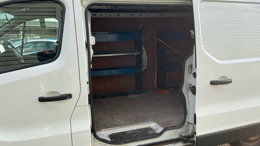 Used Renault Trafic 2018 for sale - 77499135: Photo 8