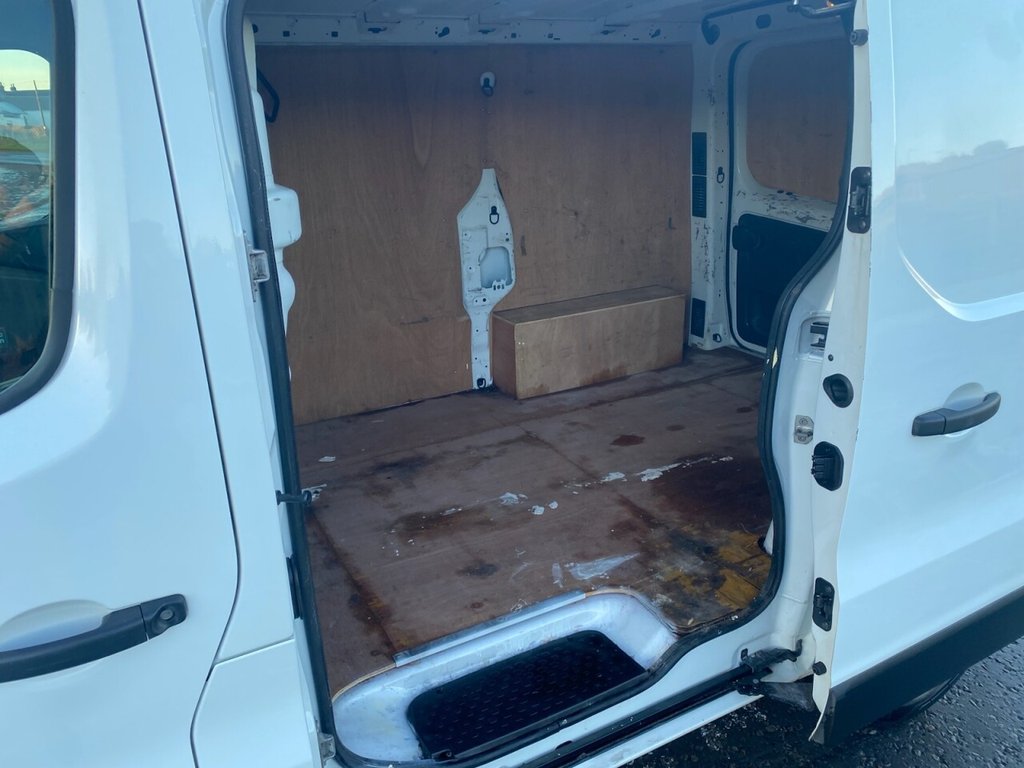 Used Renault Trafic 2018 for sale - 77211932: Photo 16