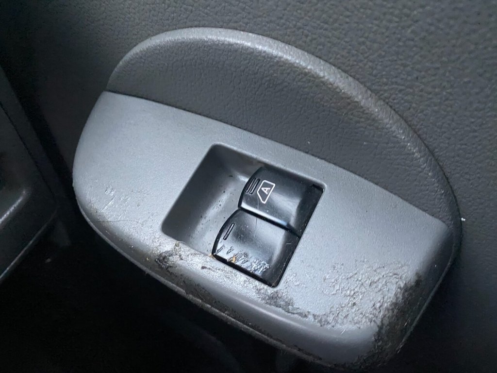 Used Nissan NV200 2011 for sale - 76820723: Photo 12