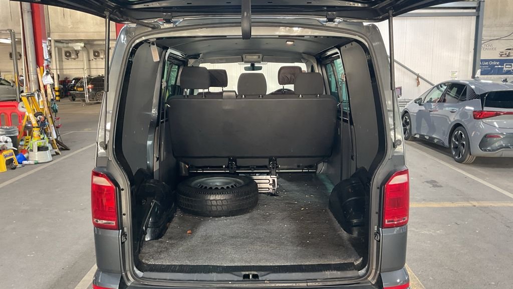 Used Volkswagen Transporter 2016 for sale - 77667622: Photo 11