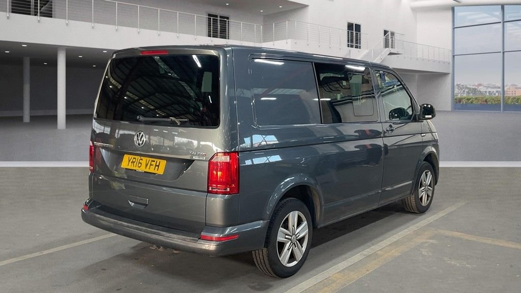 Used Volkswagen Transporter 2016 for sale - 77667622: Photo 5