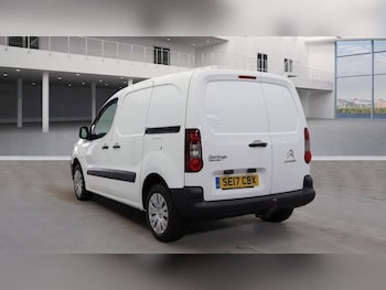 Used Citroen Berlingo 2017 for sale - 76069047: Photo