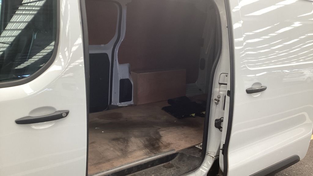 Used Vauxhall Vivaro 2023 for sale - 78110665: Photo 11