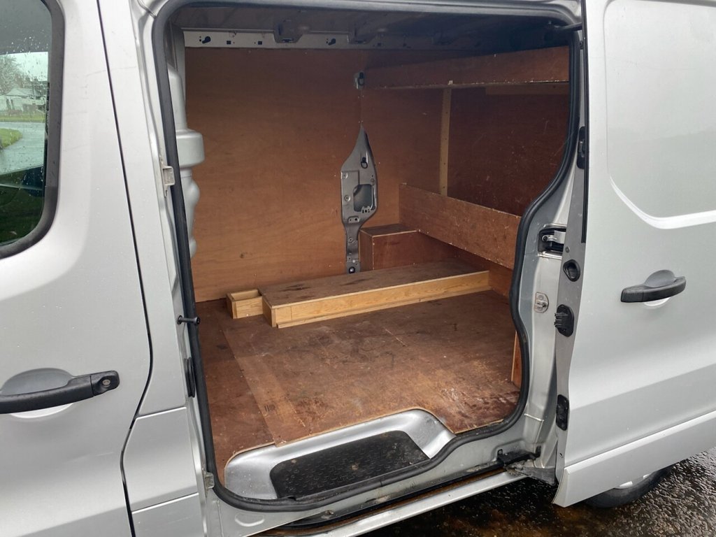 Used Vauxhall Vivaro 2016 for sale - 77498457: Photo 18