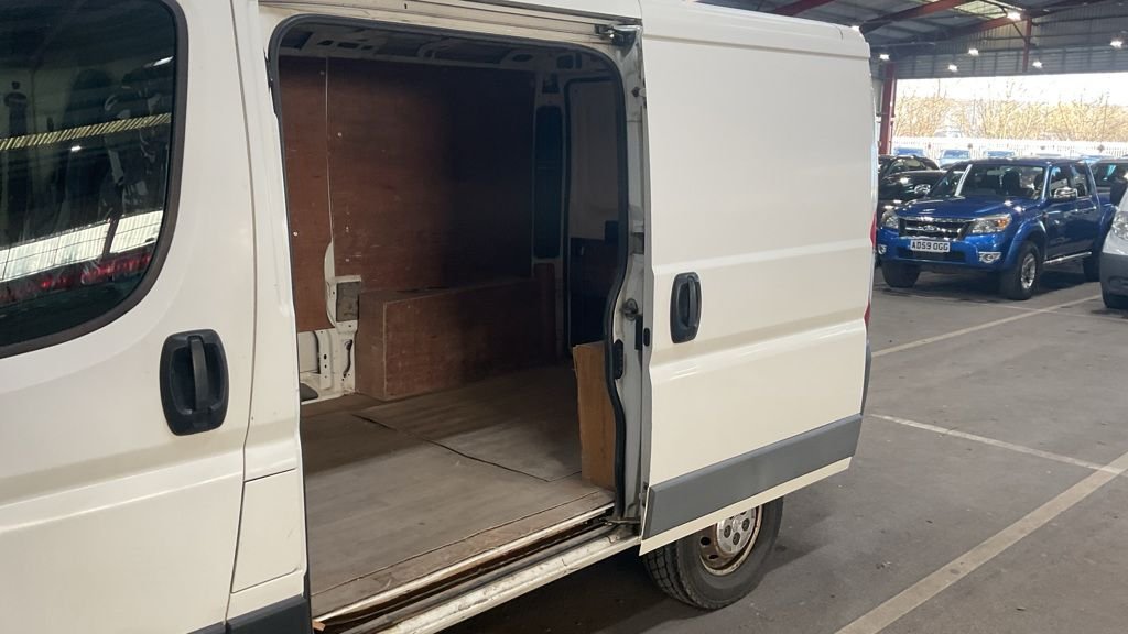 Used Peugeot Boxer 2017 for sale - 77780732: Photo 12