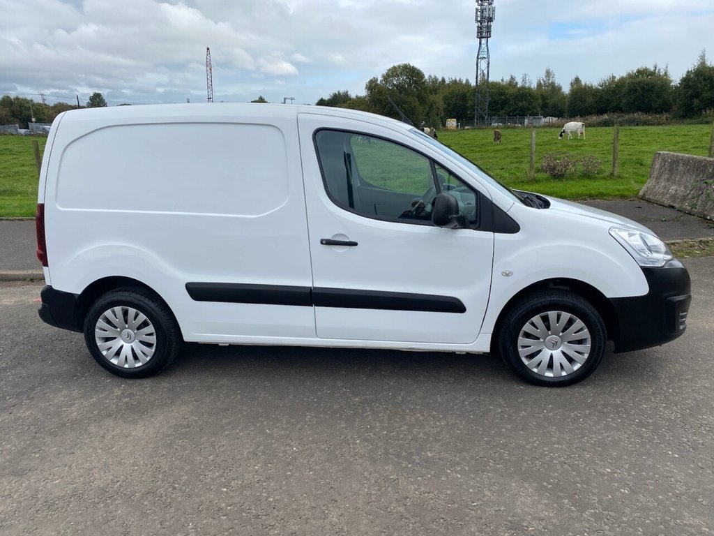 Used Citroen Berlingo 2017 for sale - 76313017: Photo 2