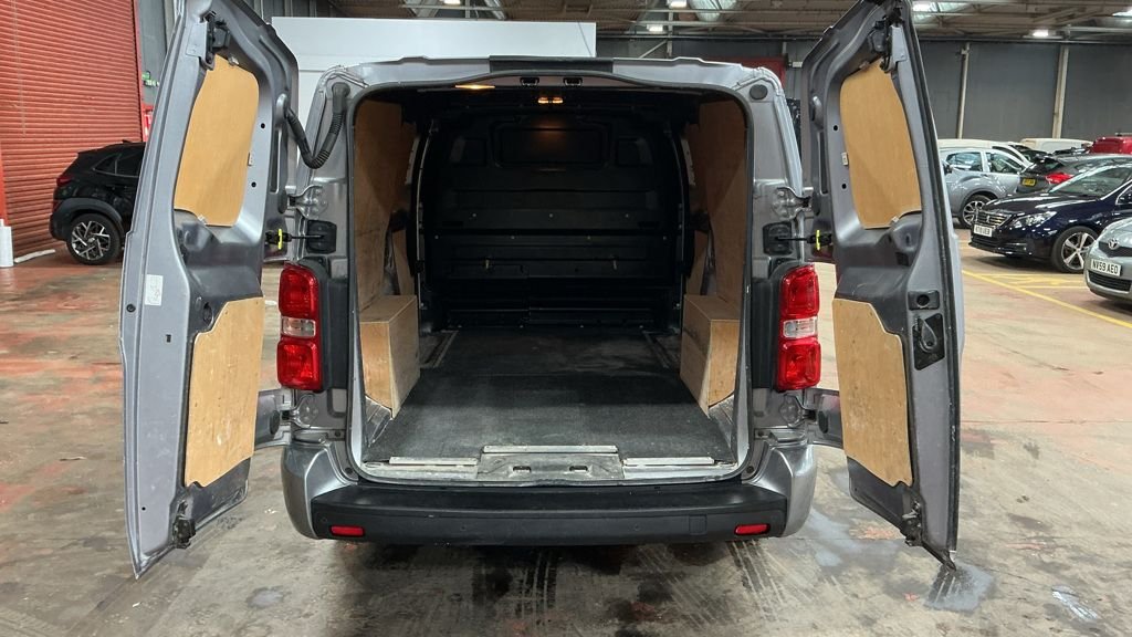 Used Vauxhall Vivaro 2021 for sale - 78219346: Photo 11