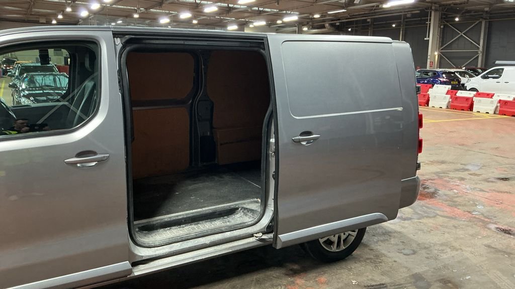 Used Vauxhall Vivaro 2021 for sale - 78219346: Photo 12