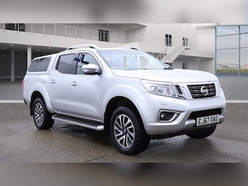 Used Nissan Navara 2017 for sale - 76595913: Photo