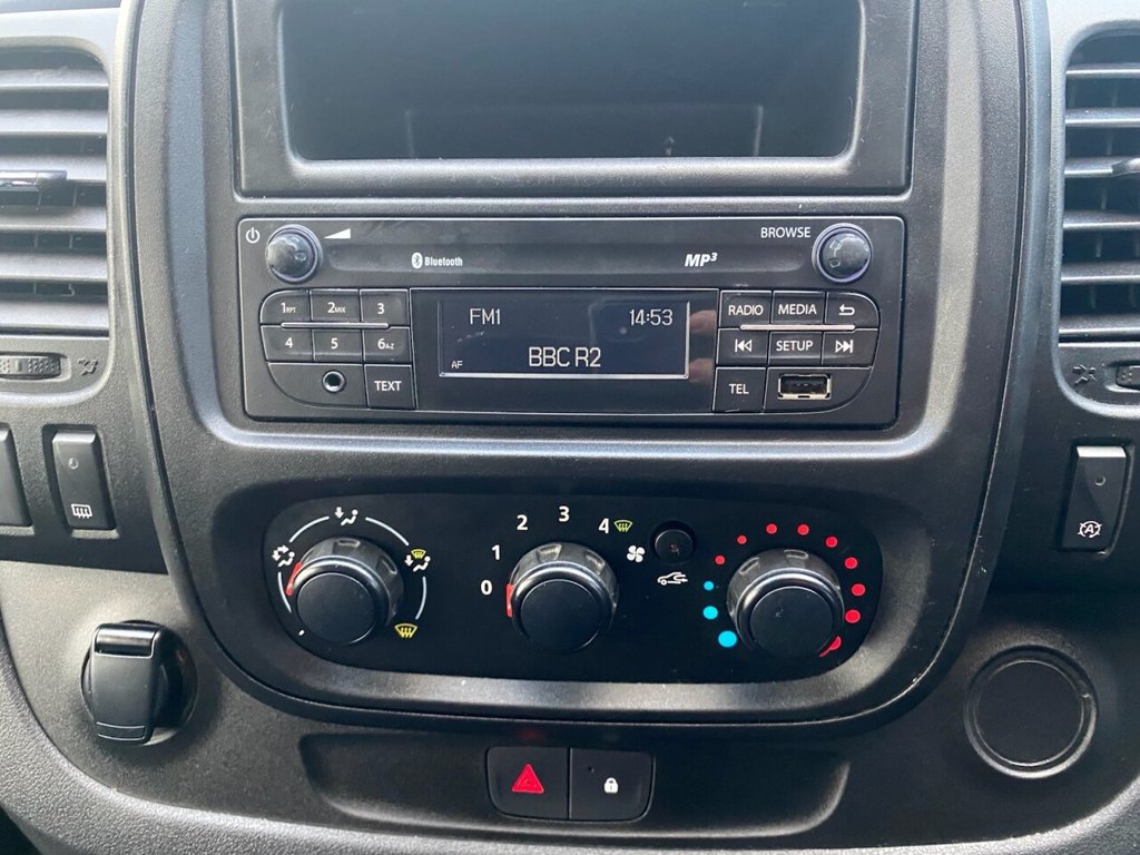 Used Vauxhall Vivaro 2018 for sale - 77563768: Photo 5