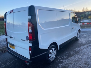 Used Renault Trafic 2018 for sale - 77121431: Photo