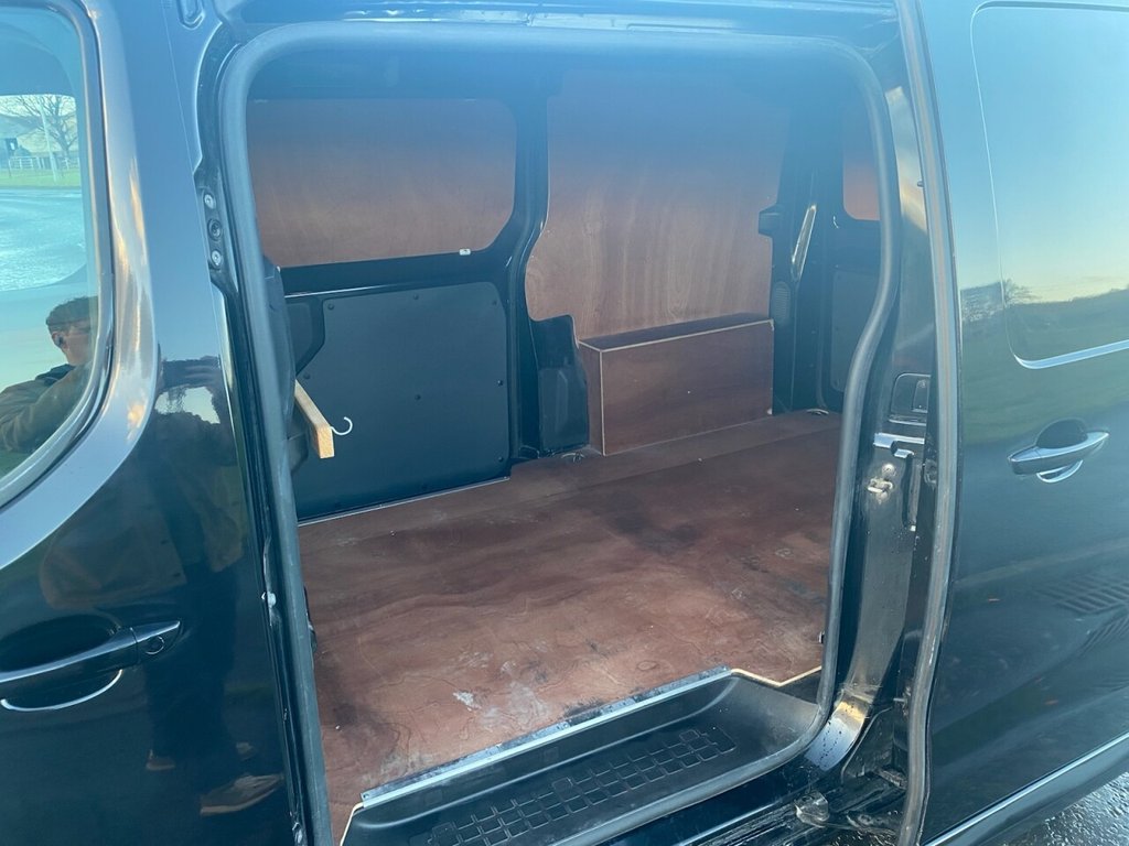 Used Vauxhall Vivaro 2020 for sale - 77199788: Photo 16