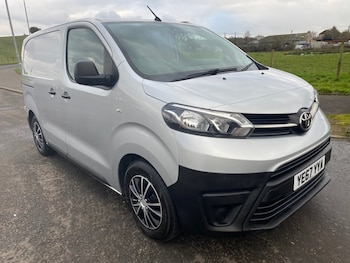 Toyota ProAce feature image