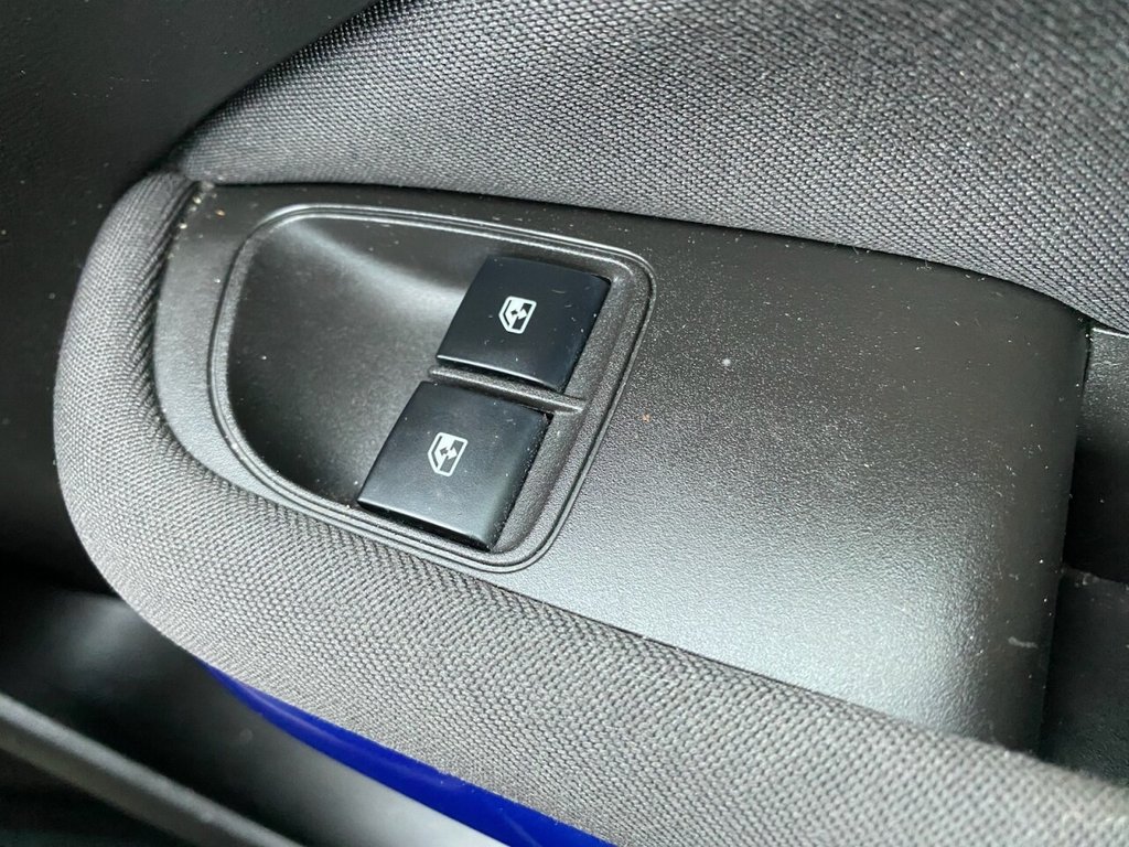 Used Vauxhall ADAM 2015 for sale - 78002454: Photo 5