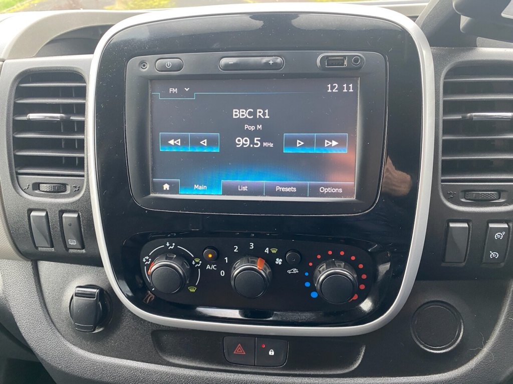 Used Renault Trafic 2018 for sale - 76642300: Photo 11