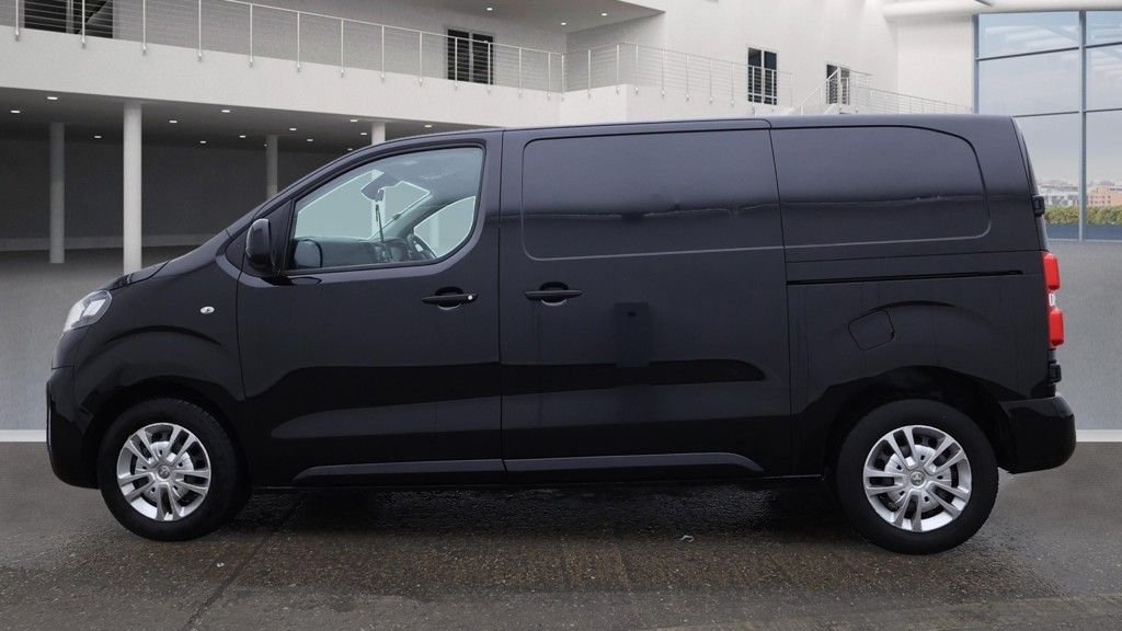Used Vauxhall Vivaro 2020 for sale - 76724305: Photo 9