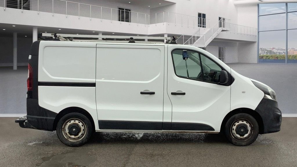 Used Vauxhall Vivaro 2018 for sale - 76698134: Photo 3
