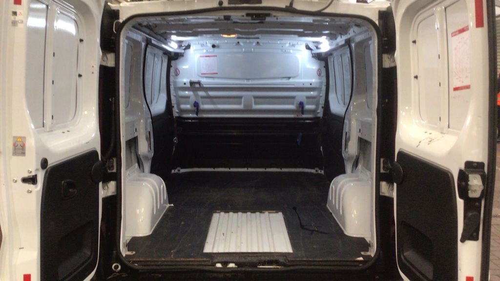Used Vauxhall Vivaro 2018 for sale - 76698134: Photo 7