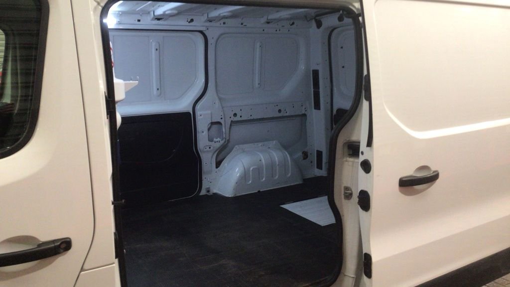 Used Vauxhall Vivaro 2018 for sale - 76698134: Photo 9
