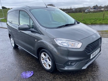 Used Ford Transit Courier 2018 for sale - 79221079: Photo