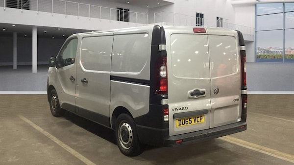 Used Vauxhall Vivaro 2015 for sale - 76228896: Photo 5
