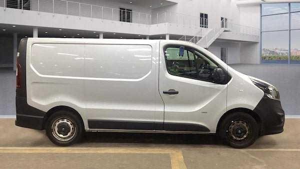 Used Vauxhall Vivaro 2015 for sale - 76228896: Photo 9