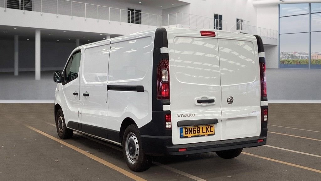Used Vauxhall Vivaro 2018 for sale - 77748706: Photo 3