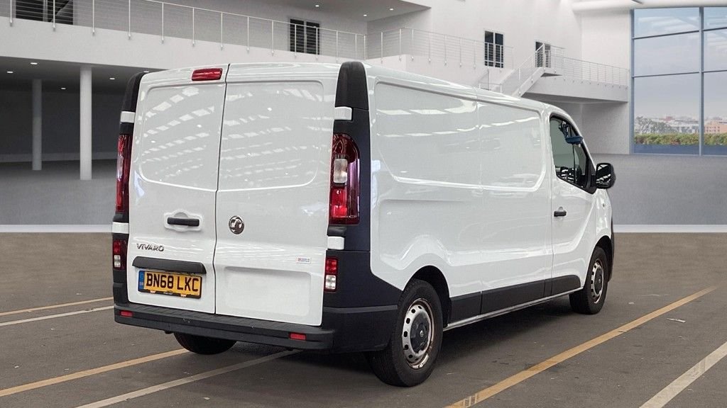 Used Vauxhall Vivaro 2018 for sale - 77748706: Photo 5