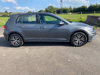 Used Volkswagen Golf 2018 for sale - 79632766: Photo