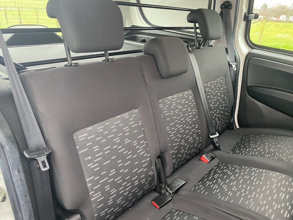 Used Vauxhall Combo 2015 for sale - 77642971: Photo 14