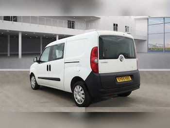 Used Vauxhall Combo 2015 for sale - 77642971: Photo