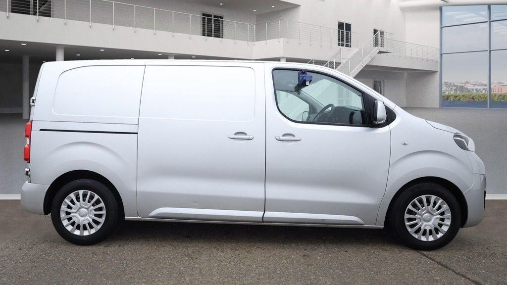 Used Toyota ProAce 2017 for sale - 76318715: Photo 9