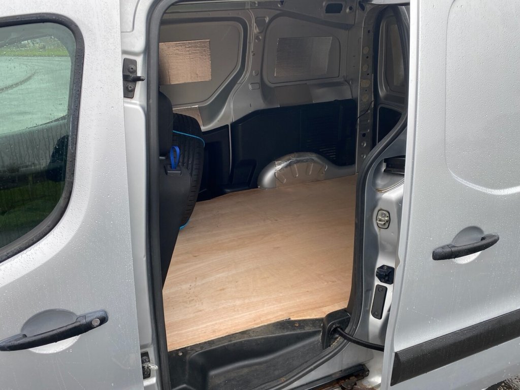 Used Peugeot Partner 2017 for sale - 77319629: Photo 14