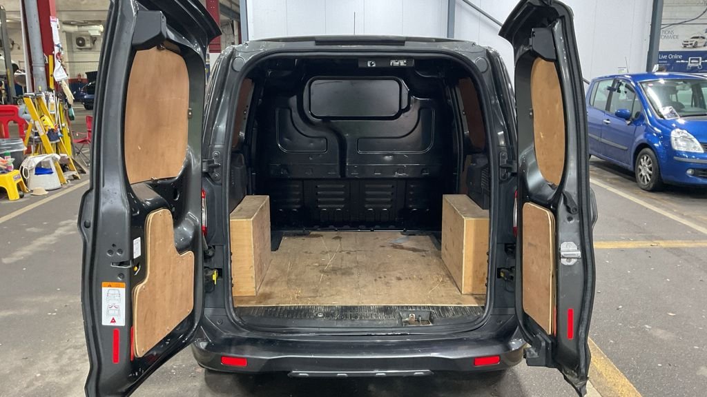Used Ford Transit Courier 2019 for sale - 77437411: Photo 11