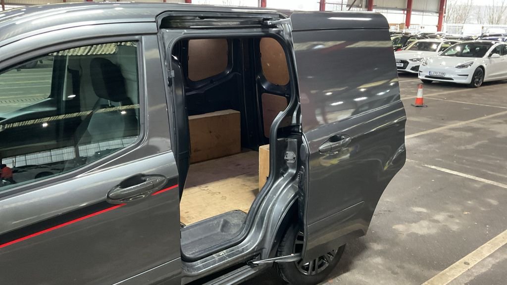 Used Ford Transit Courier 2019 for sale - 77437411: Photo 12
