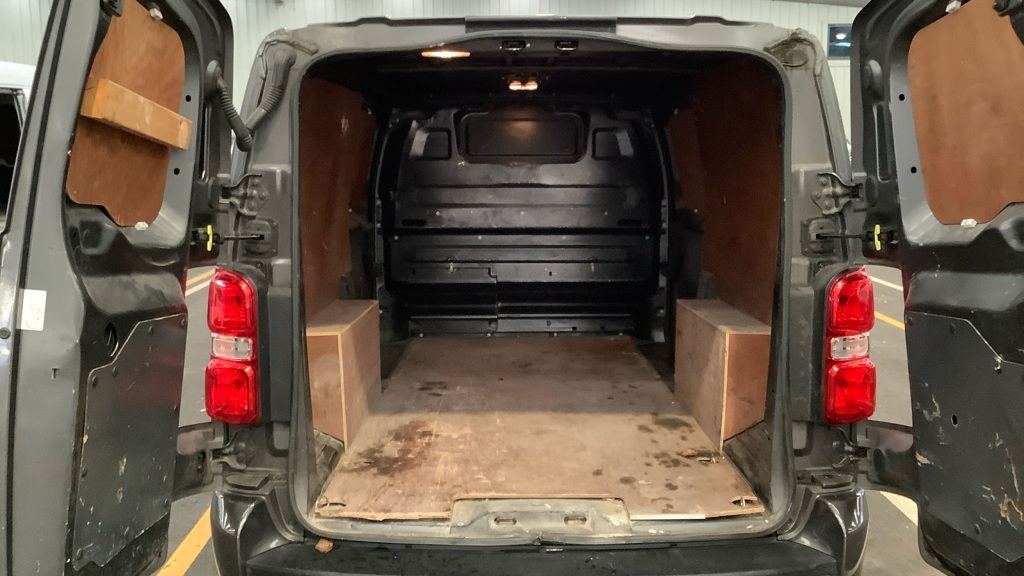 Used Vauxhall Vivaro 2020 for sale - 77608893: Photo 11