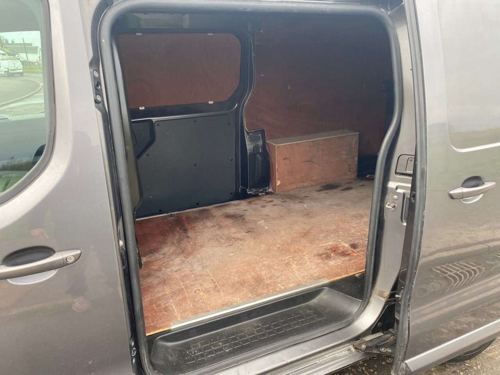 Used Vauxhall Vivaro 2020 for sale - 77608893: Photo 16