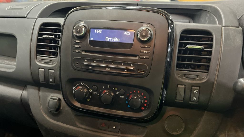 Used Vauxhall Vivaro 2018 for sale - 77820540: Photo 7