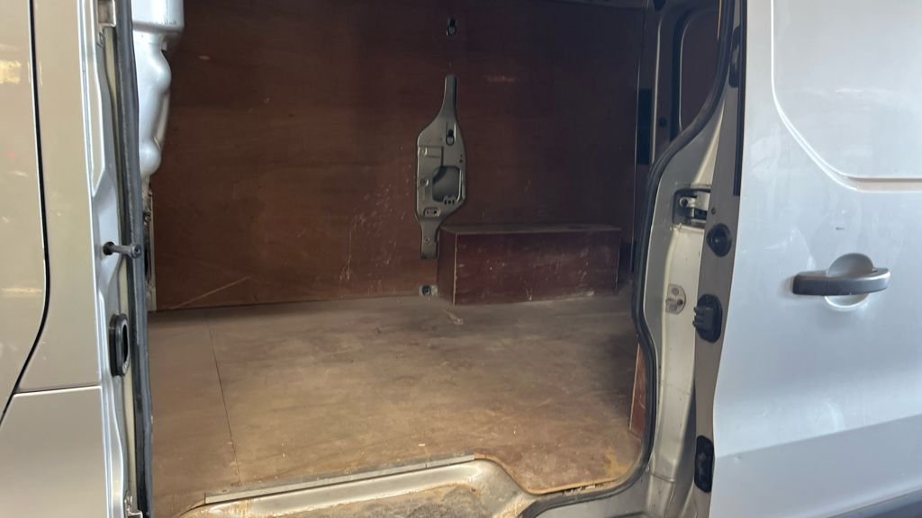 Used Nissan NV300 2017 for sale - 77981632: Photo 7