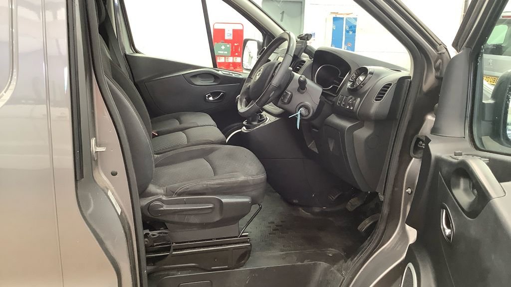 Used Vauxhall Vivaro 2018 for sale - 78061872: Photo 12