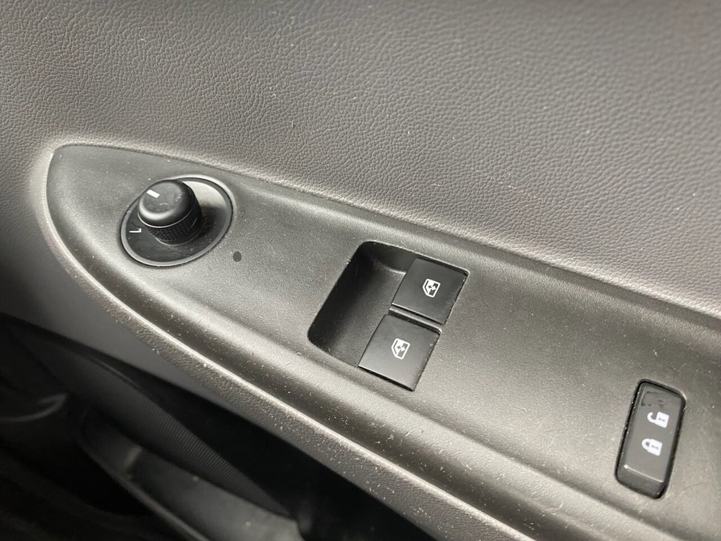 Used Vauxhall Viva 2016 for sale - 77666613: Photo 7